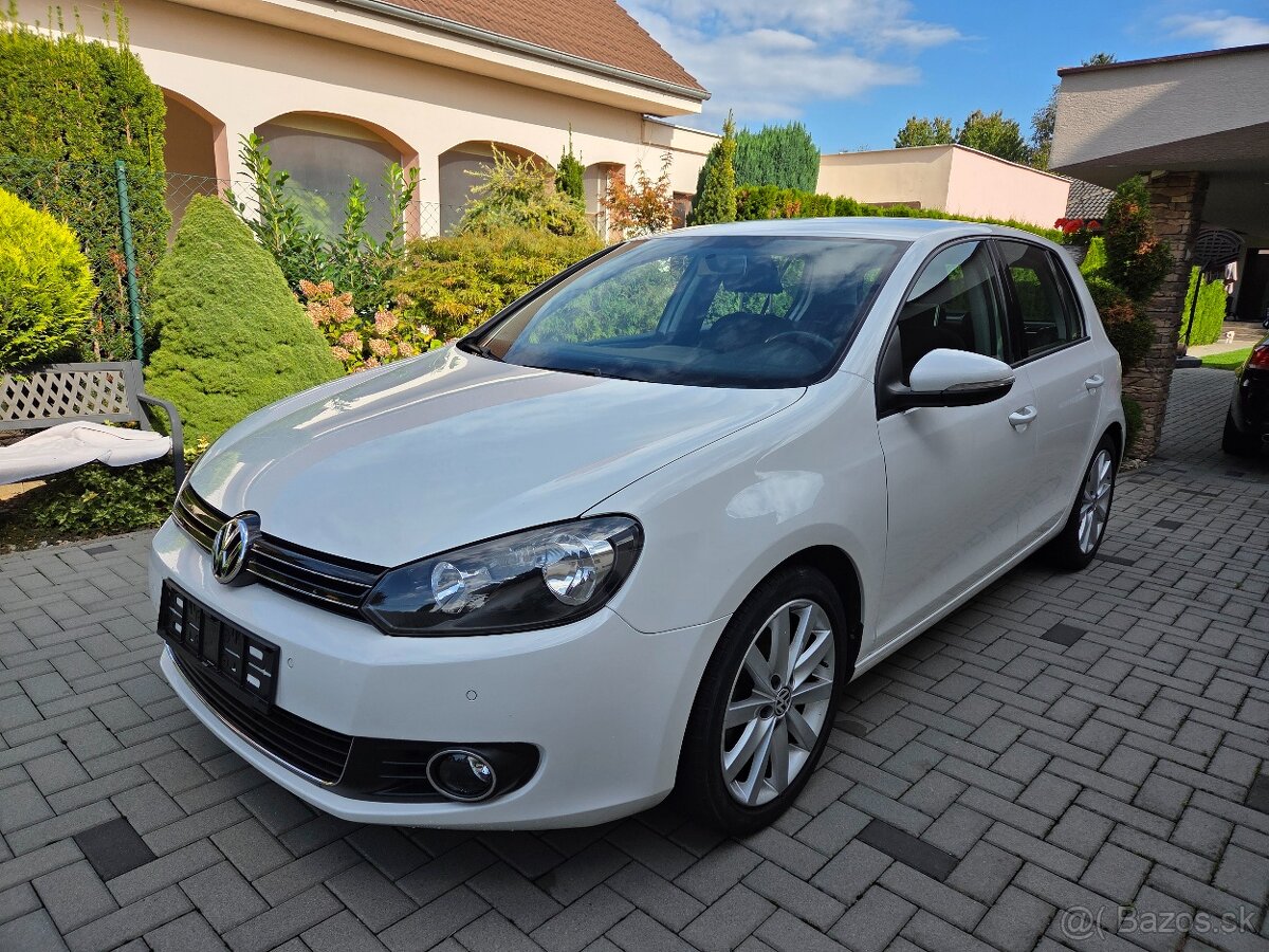Volkswagen Golf HIGHLINE 1,4TSI - benzín