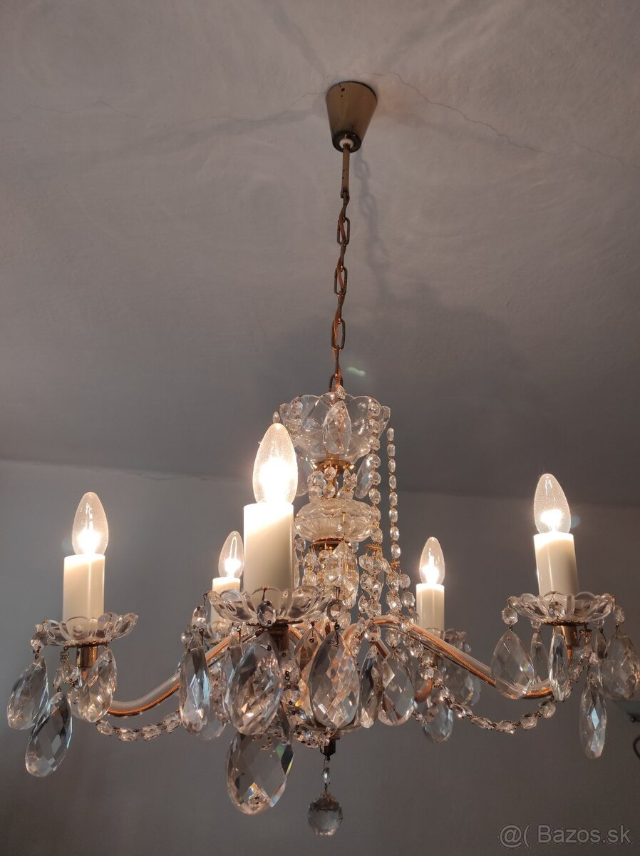 Krištáľový luster