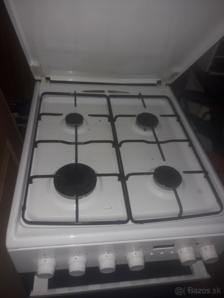 Sporák Electrolux