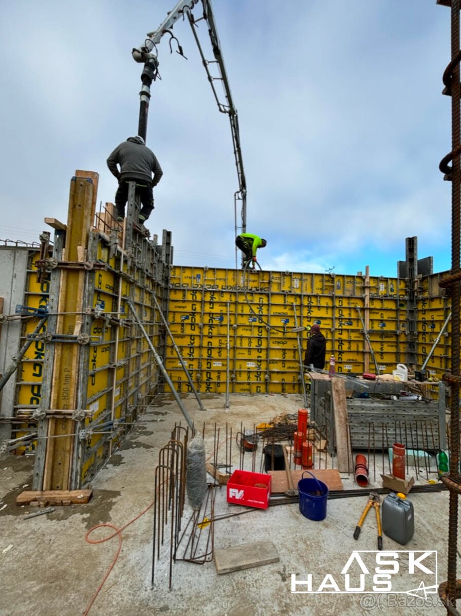 Výkopové práce , základové dosky , hrubé stavby