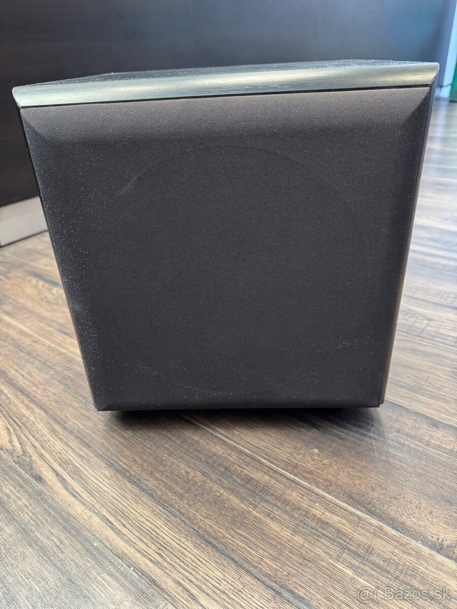 Aktívny subwoofer MONACOR