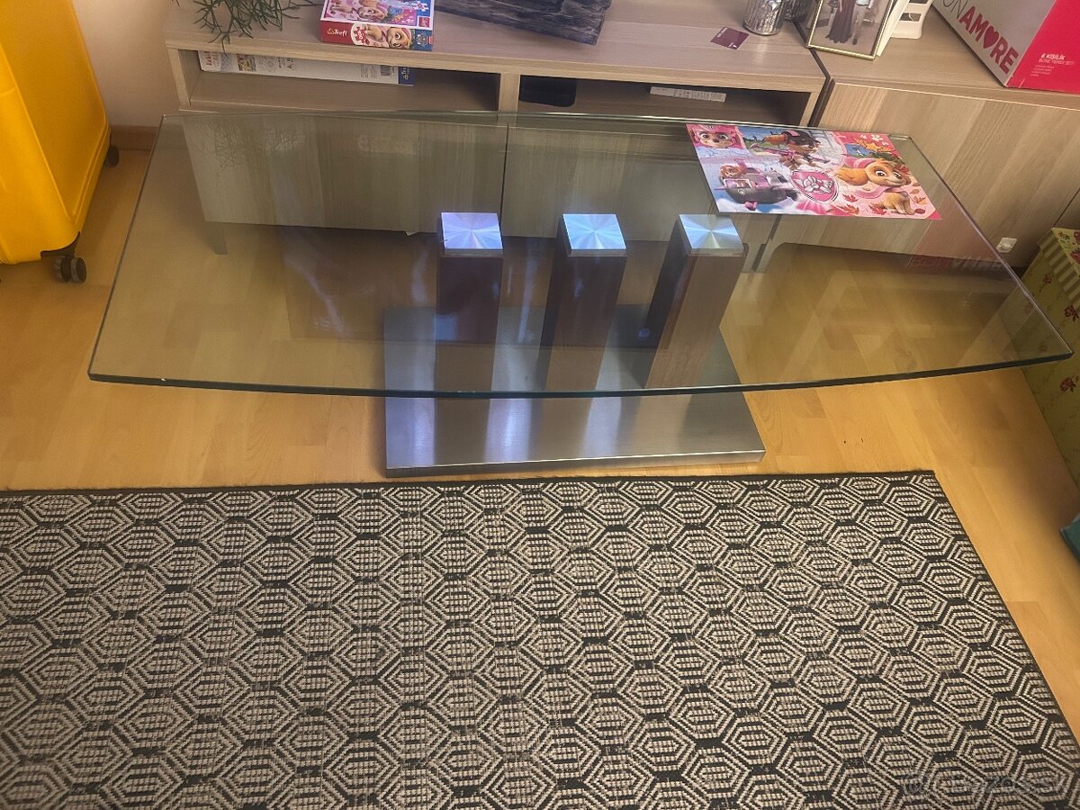 Darujem konferencny stolik 70x140