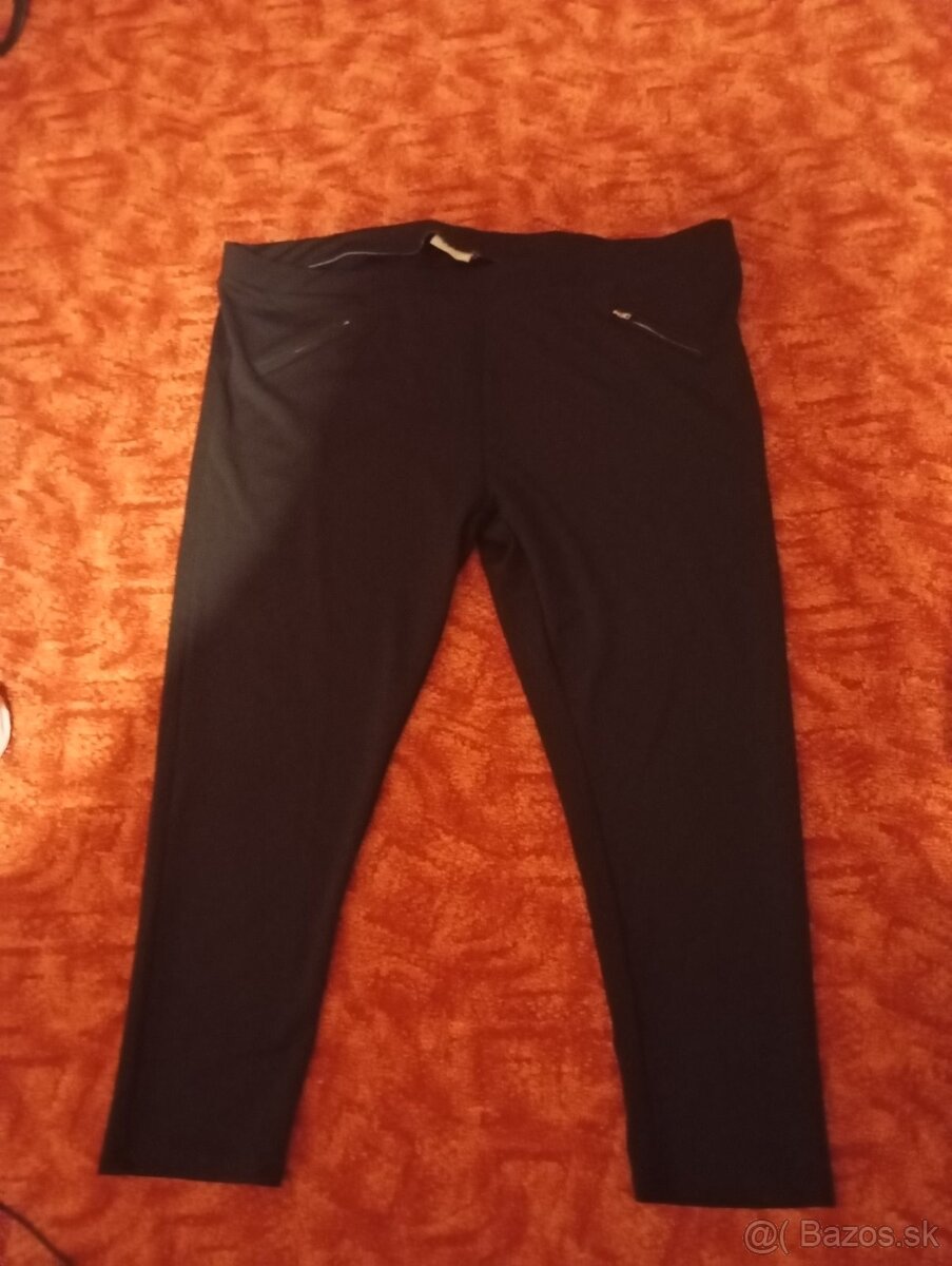Čierne elastické nohavice s gumičkou pre moletky 4xl
