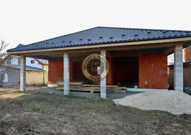 Výmena rozostavaného domu v obci Rakovec nad Ondavou za byt