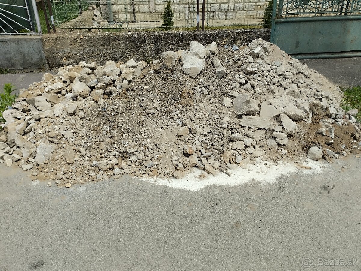 Stavebná suť