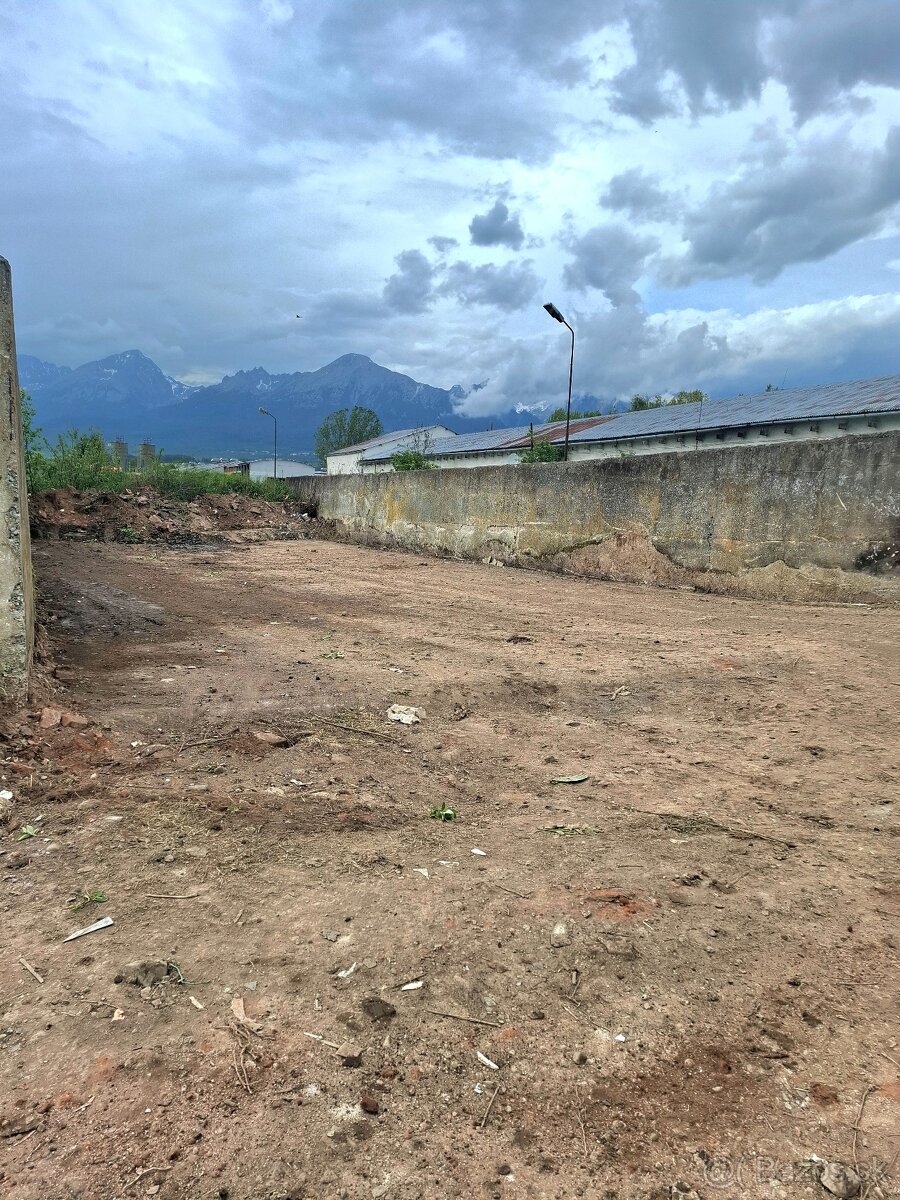 PREDAJ. Stavebný pozemok 555 m2 v obci Veľký Slavkov