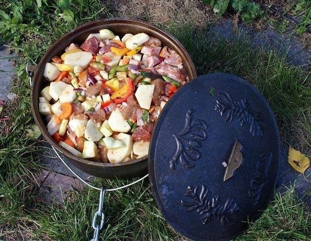 Liatinový cigánsky kotlík – 6 litrov