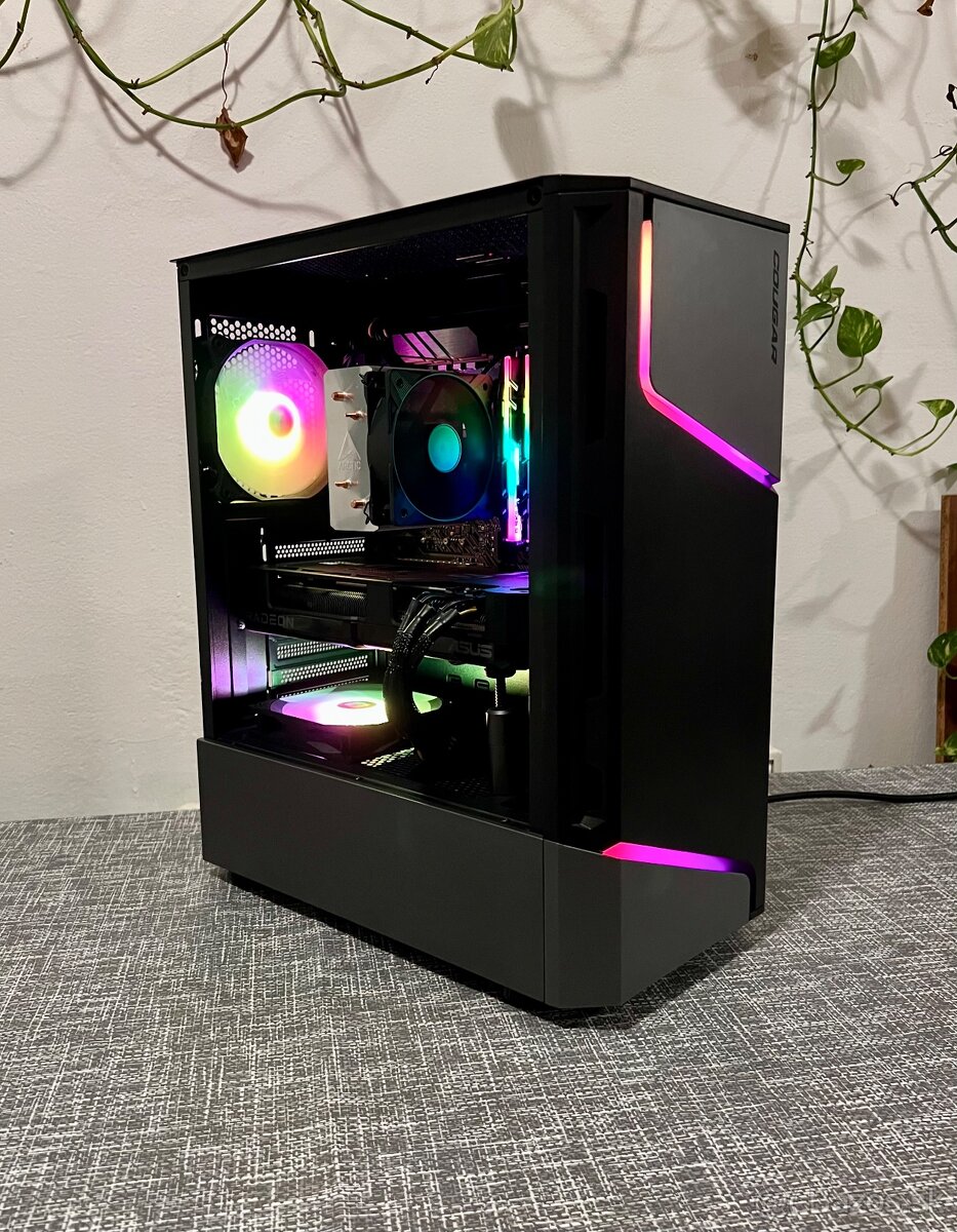 Herný PC RX 7700XT 12gb s ryzen 5 5600x /32gb/1tb/650w