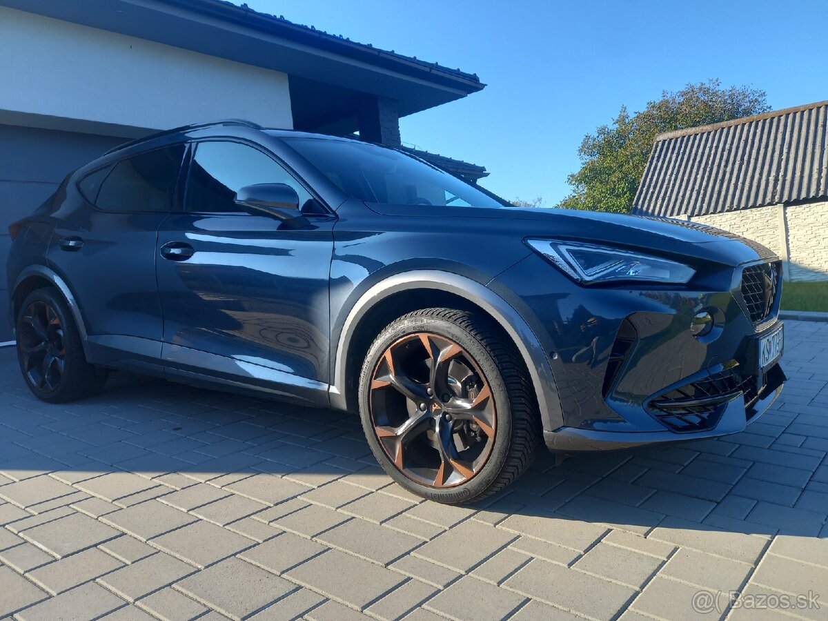 Cupra Formentor 1.4TSI e-Hybrid Veloz 180kw DSG len 36000km