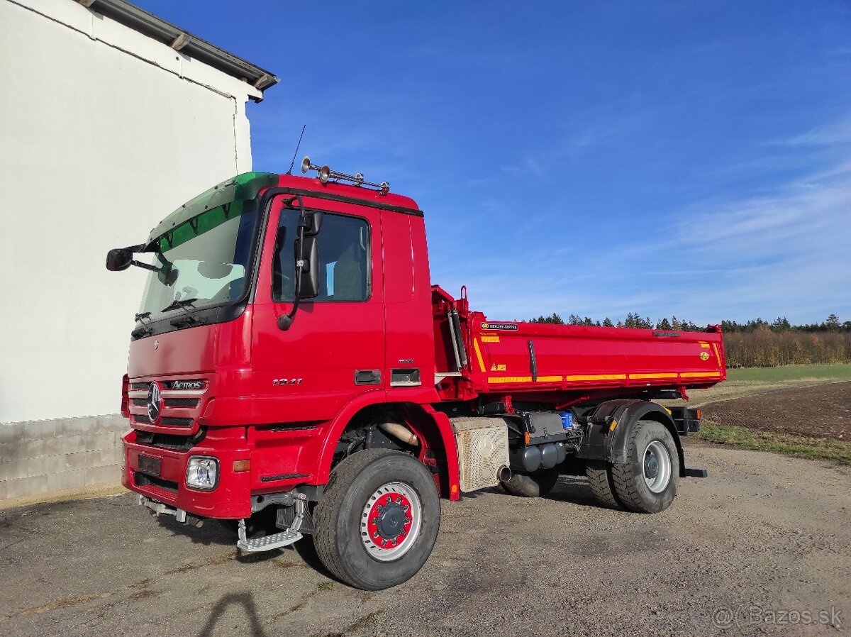 MERCEDES Actros 1841 / 4x4 / sklápěč S3 / Euro 5 / 210 tkm
