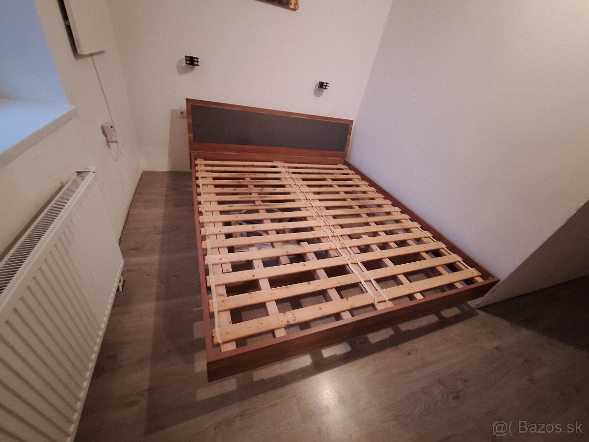 Predám obývaciu stenu posteľ