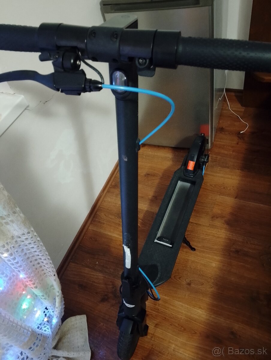 elektrickú kolobežku