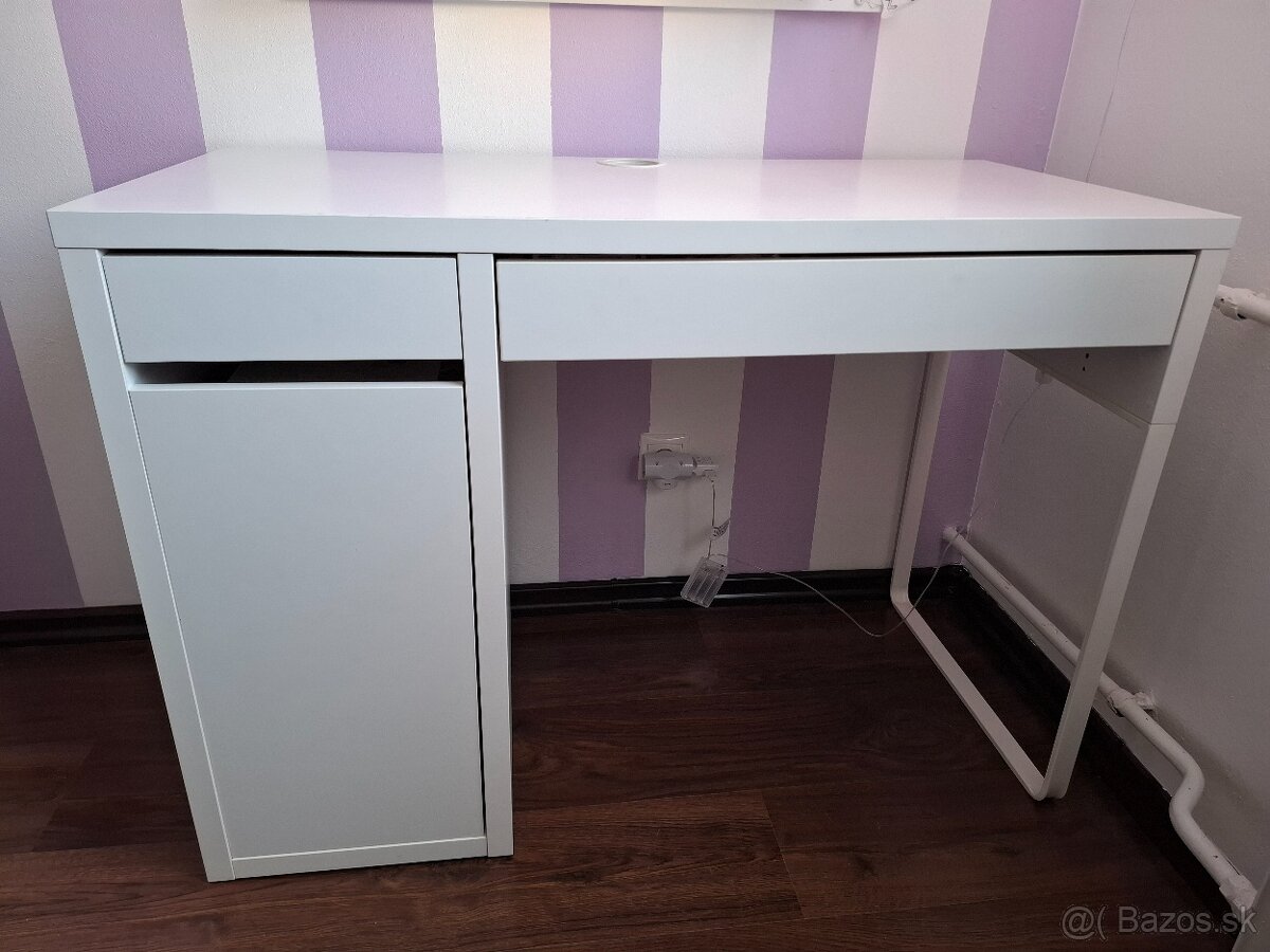 Pracovný stôl MICKE, biely