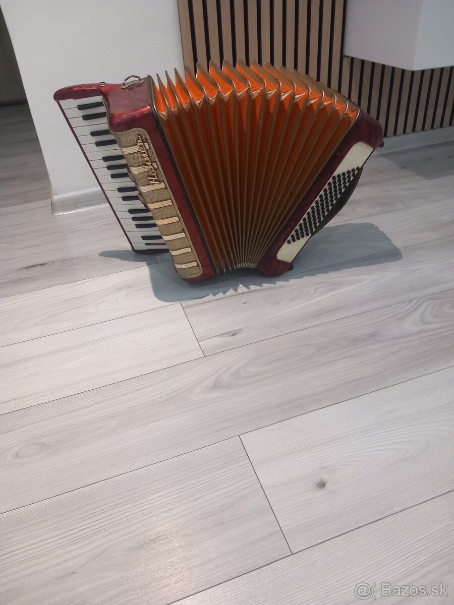 Predám akordeón