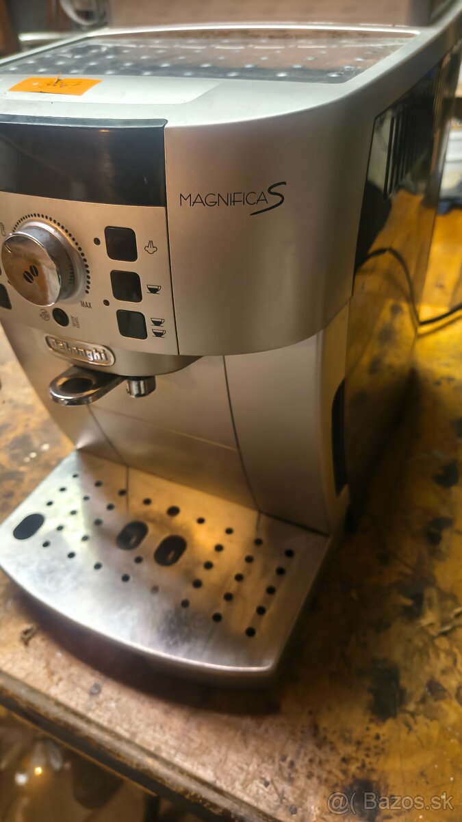 Kávovar Magnifica S - NA DIELY