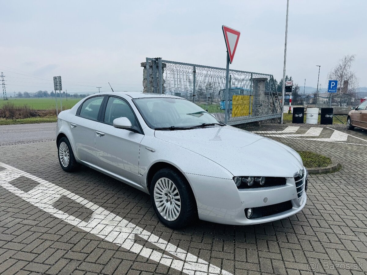 ALFA ROMEO 159