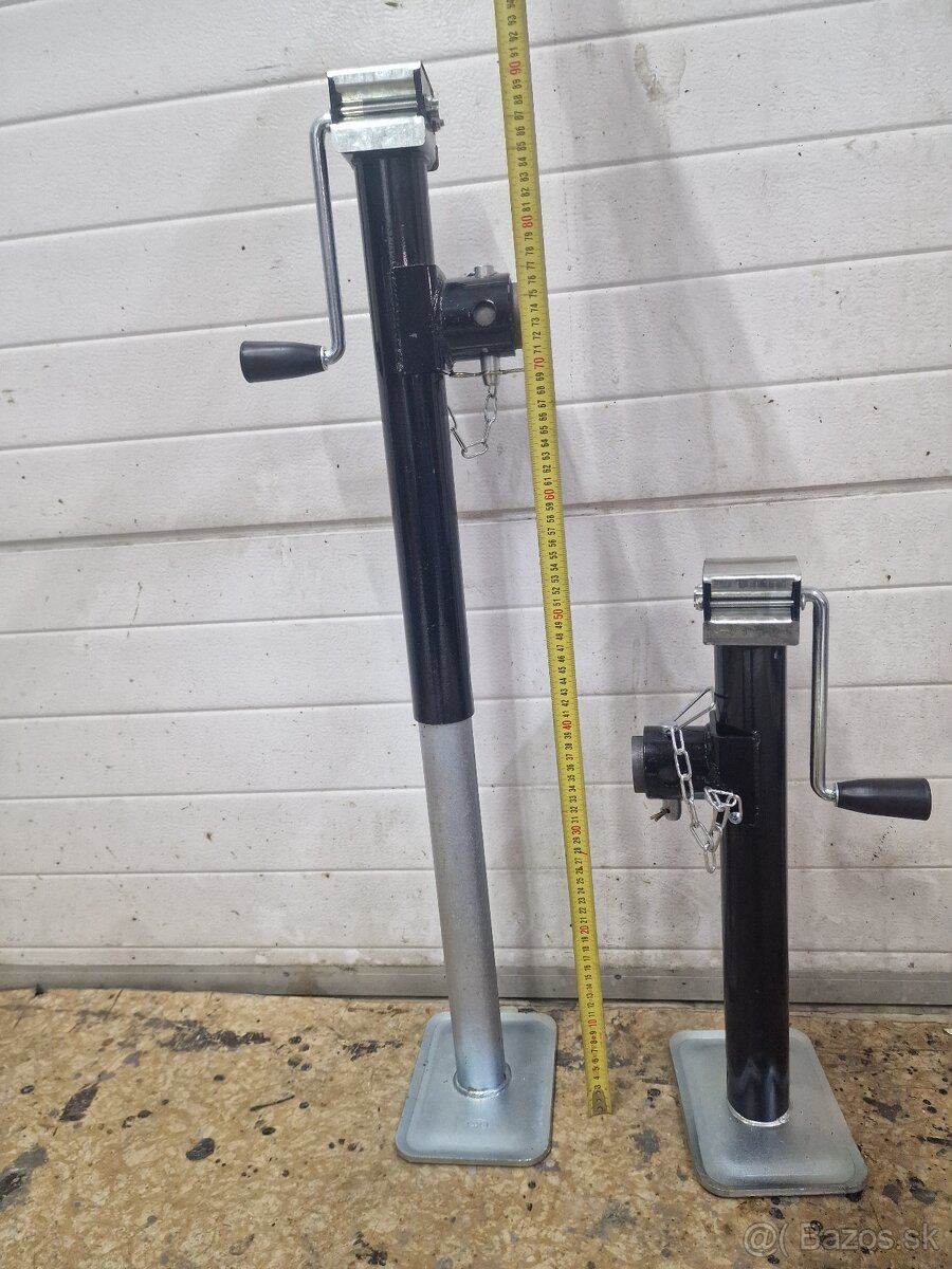 Oporna noha na vlecku, prives