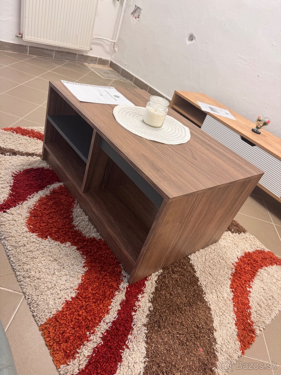 Konferenčný stolík