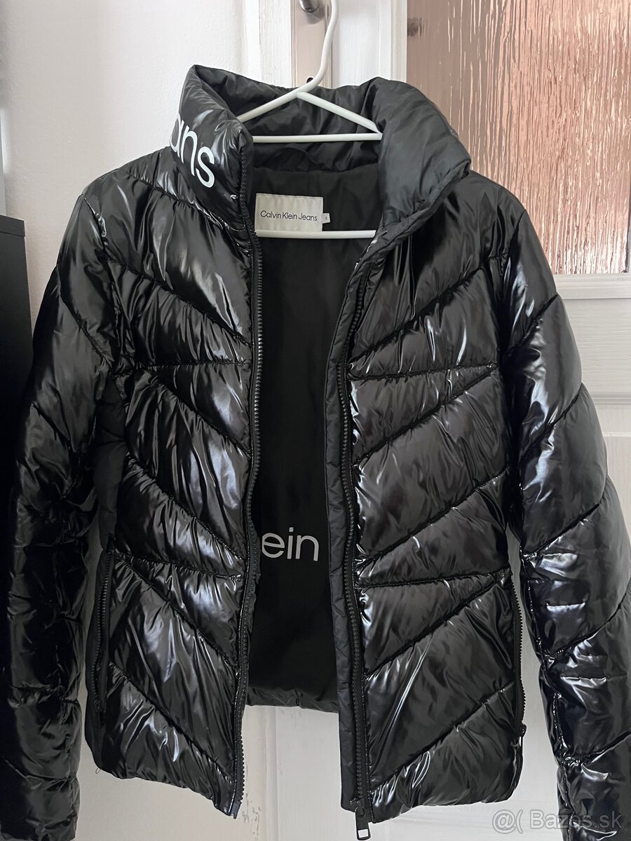 Calvin Klein bunda S