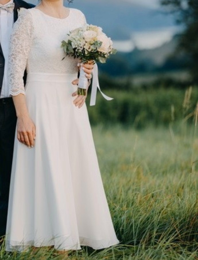 Biele spoločenské šaty ( svadobné)