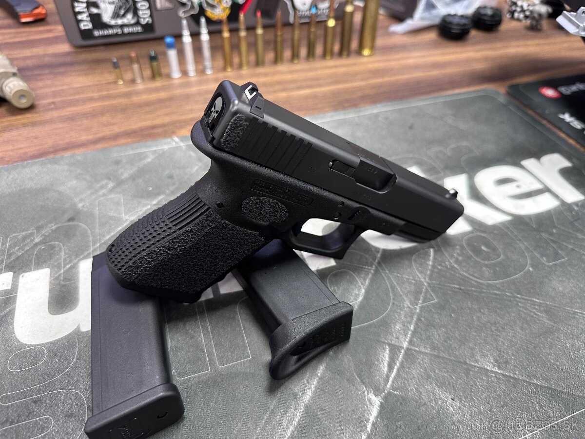 GLOCK 19 Gen 3 - 150 ran vystrelenych