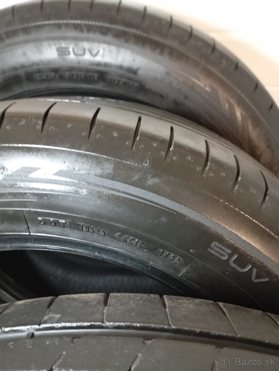 Predám letné pneumatiky Dunlop 235/60 R18