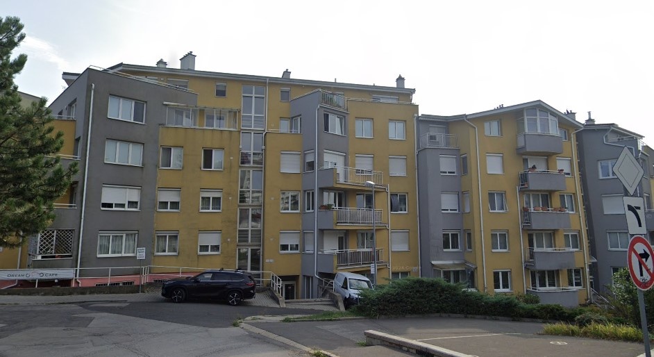 PRIESTRANNÝ A KOMPLETNE ZARIADEÝ 3-IZB. BYT, SLÁVIČIE ÚDOLIE