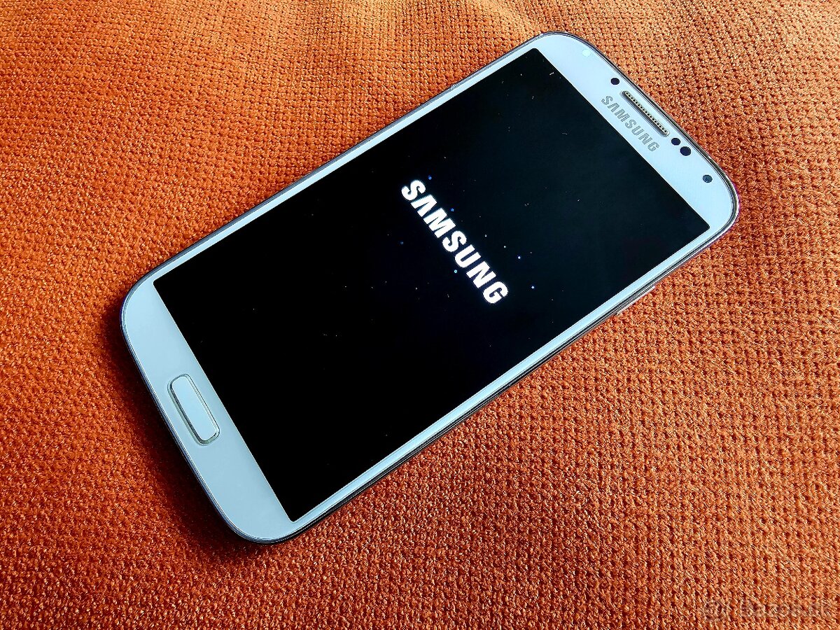 Samsung Galaxy S4 GT-I9505 biela perlet
