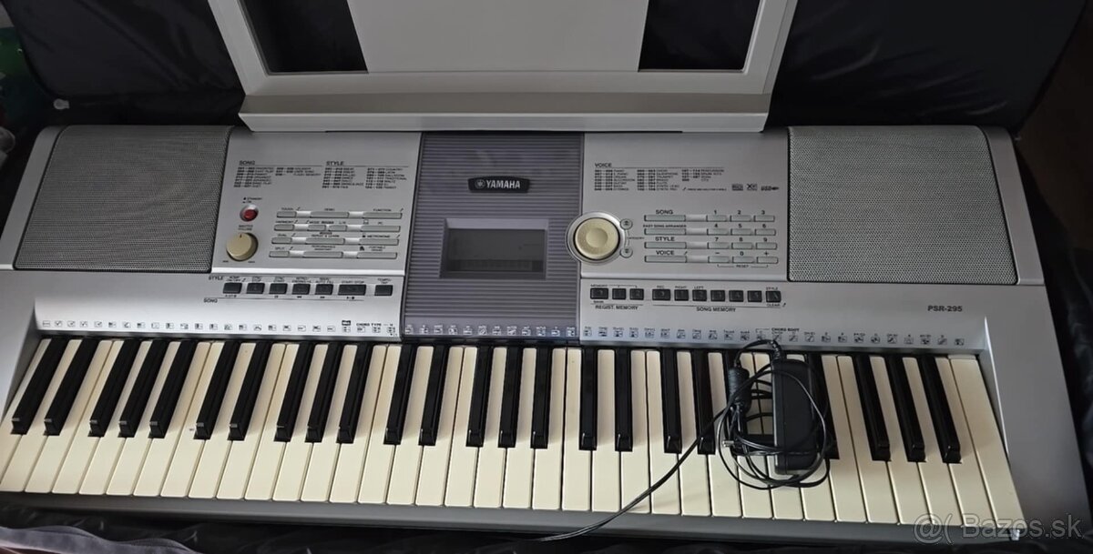 Yamaha psr 295