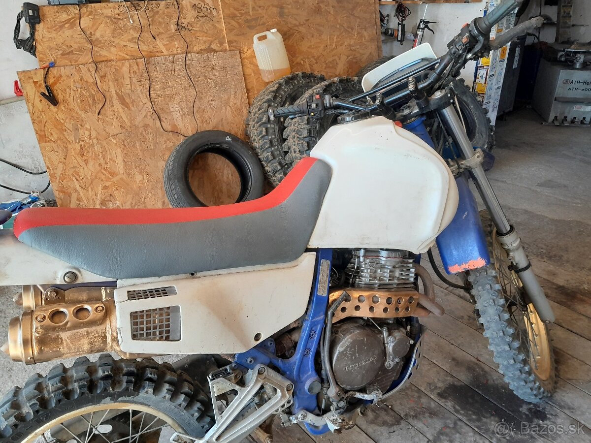 Honda dominator nx650
