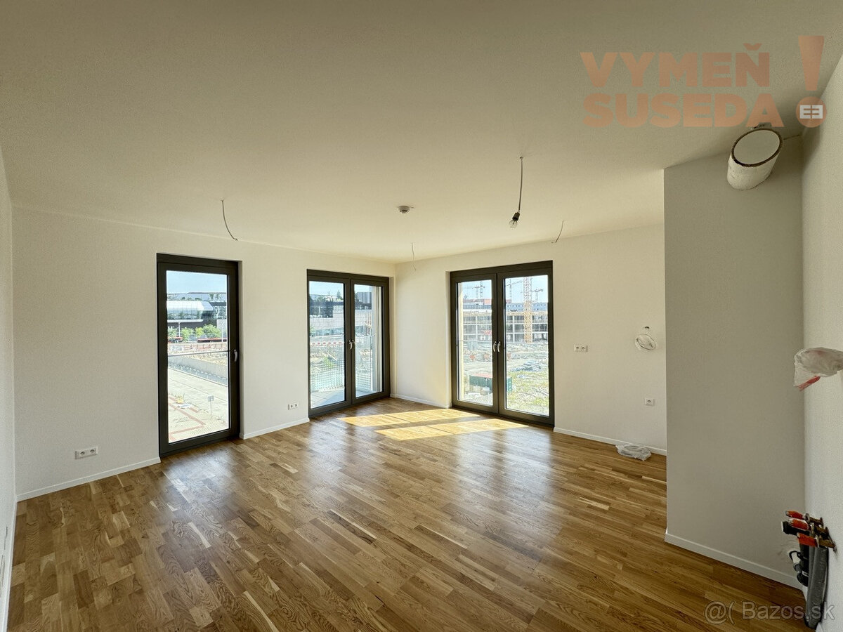 VYMEŇ SUSEDA - VÝNIMOČNÝ PRIESTRANNÝ 3 IZB. BYT S DVOMA BAL