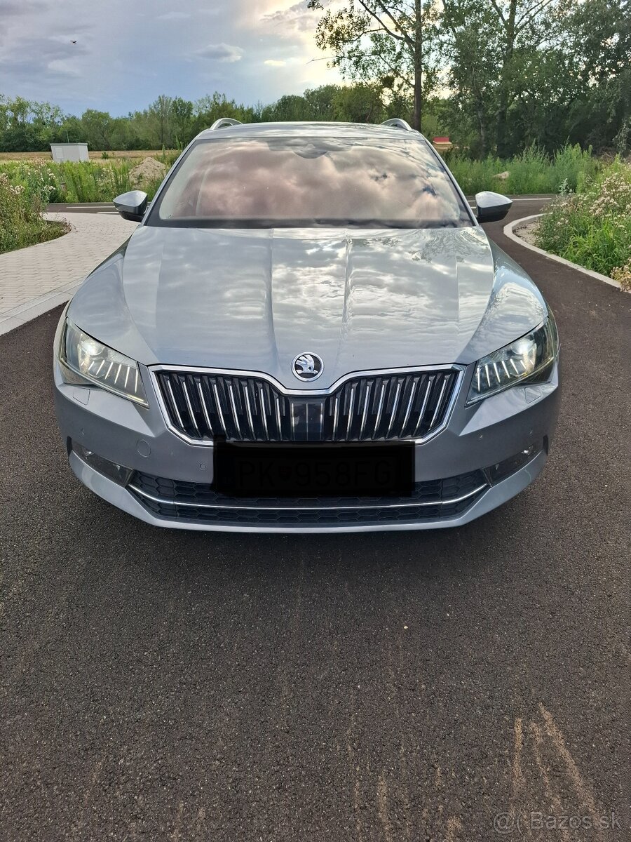 Škoda Superb Combi