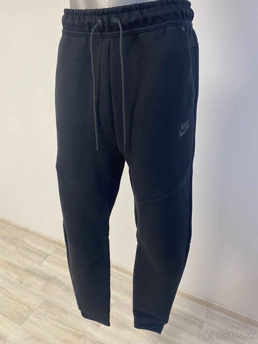 Pánske tepláky NIKE