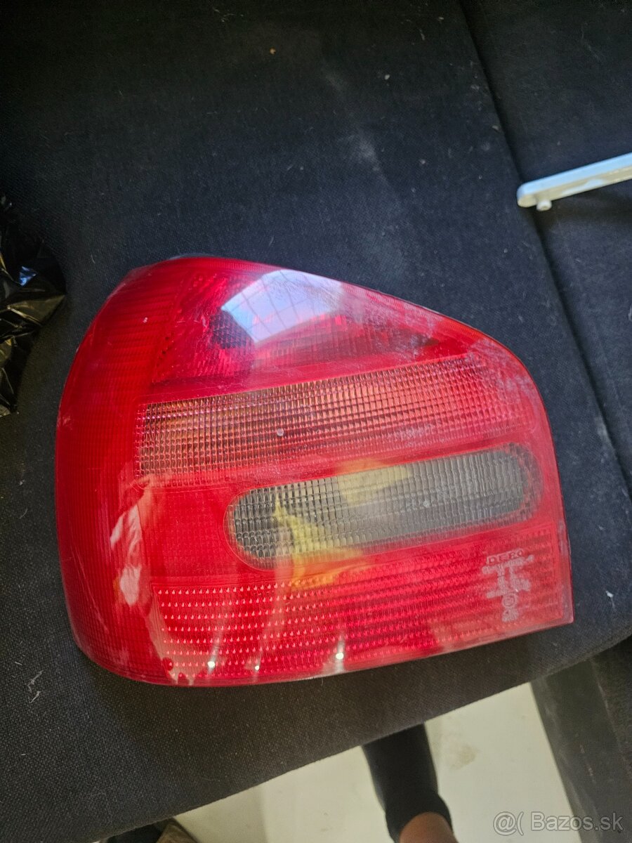 LZ svetlo Audi A3.1997