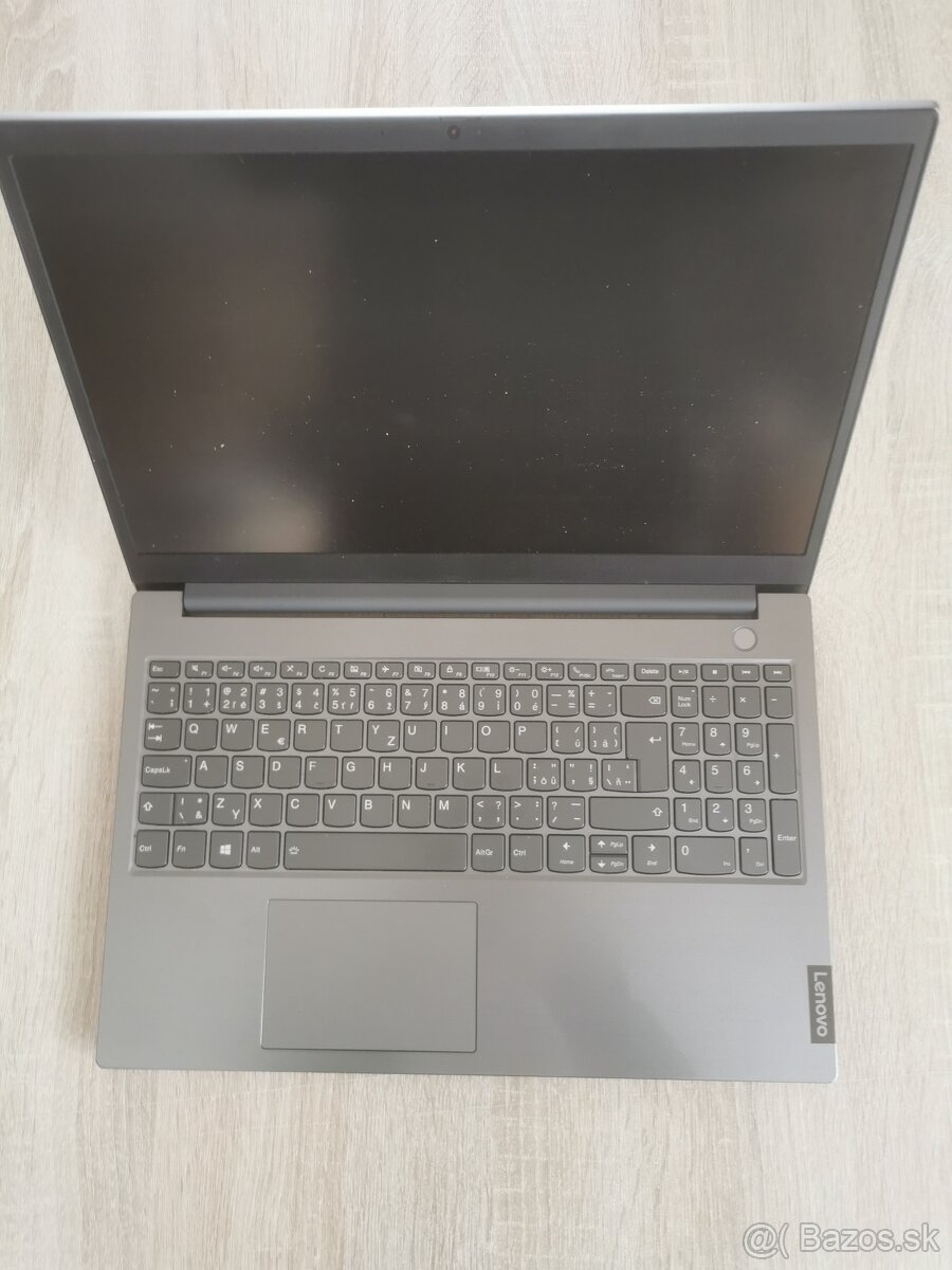 Lenovo thinkbook 15-IIL full hd i5 za 200€
