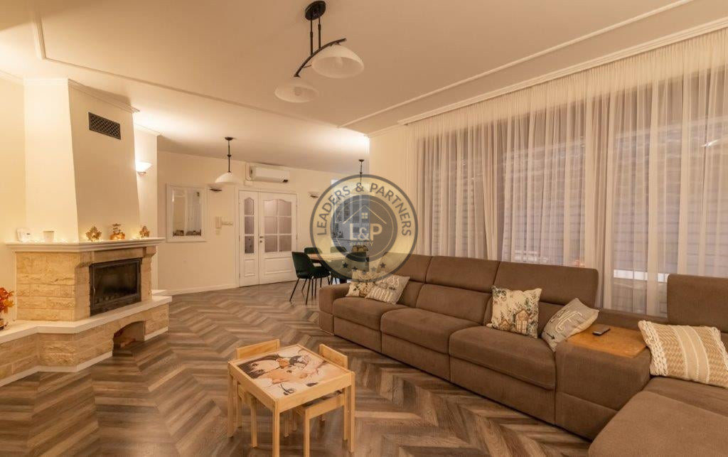 PREDAJ 7izbový rodinný dom s bazénom a saunou Mosonmagyaróvá