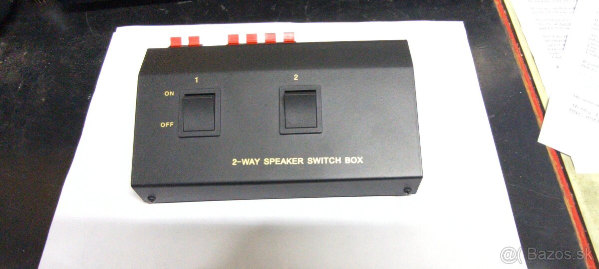 Prepínač reproduktorov 2 way speaker switch box