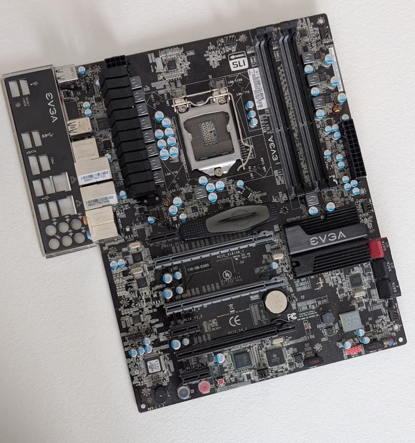 EVGA Z68 Sli 130-SB-E685