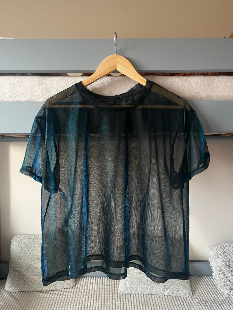 Priesvitné tričko na plavky