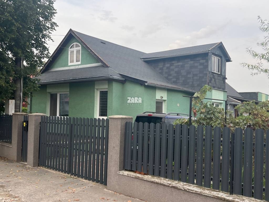 GEČA: 5 izbový rodinný dom. Vhodný aj na PODNIKANIE. 571 m2