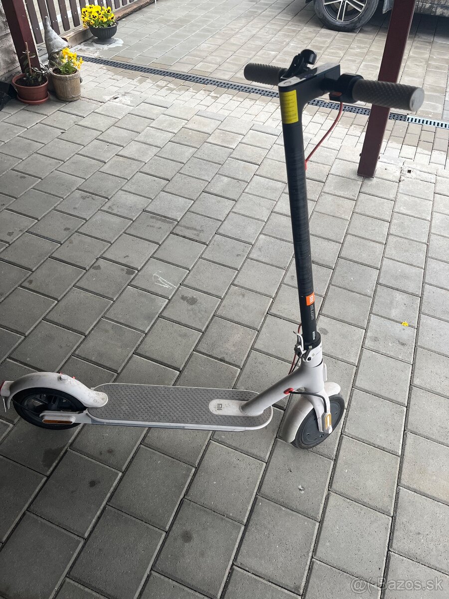 kolobežka Xiaomi scooter