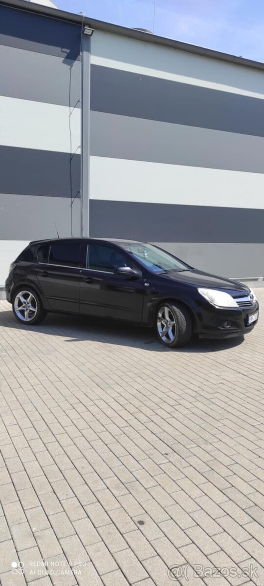 0pel Astra Cosmo 1.9 CDTi