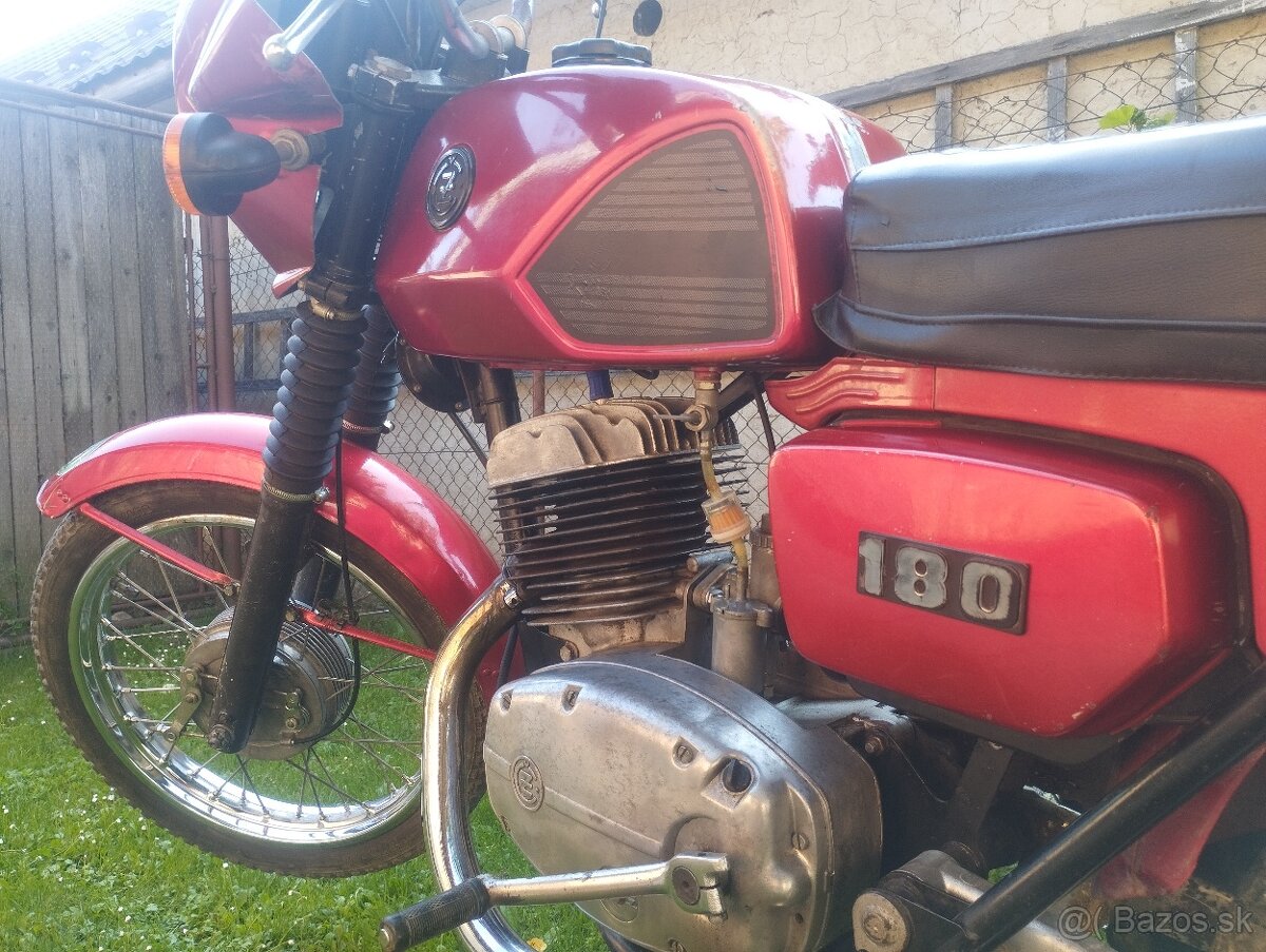 CZ 180