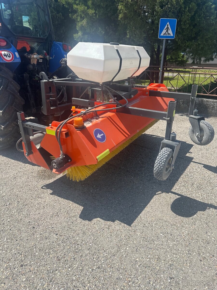 Predám zametaciu kefu so záberom 2,4m + kropenie