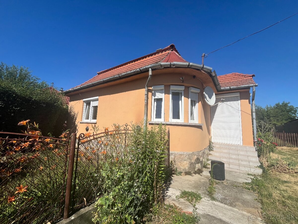 Vilmány - rodinný dom po rekonštrukcii, veľký pozemok