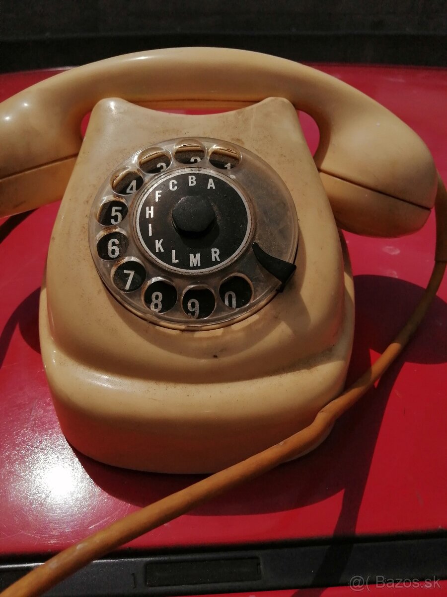 TELEFON RETRO