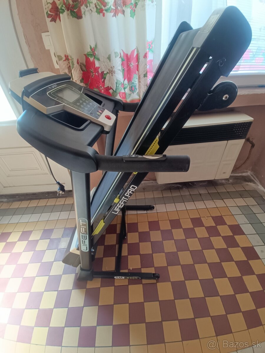 Predám bežecký pás LIFEFIT.PRO