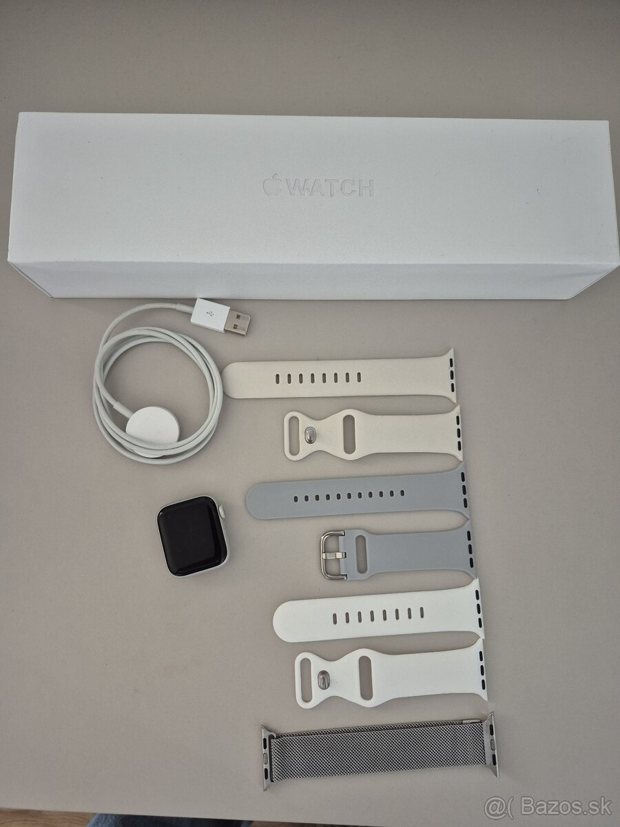 APPLE Watch series 5 silver 40mm