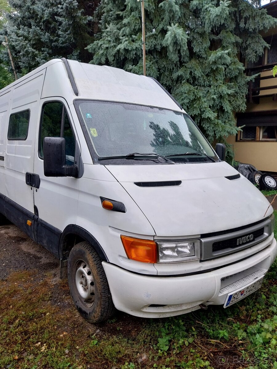 Iveco daily 5 miestne  2,8 D 107 KW  r.v. 2002 , stk/ek10/27