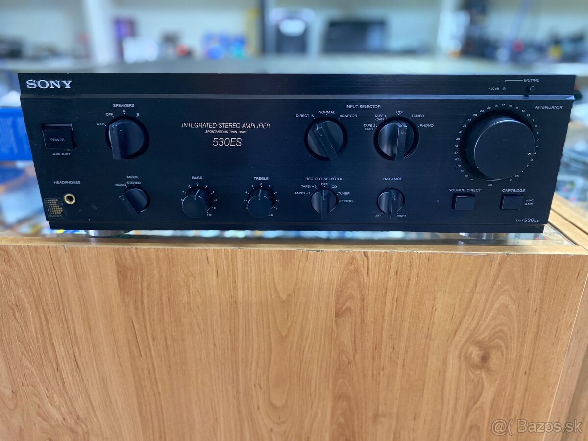 SONY INTEGRATED STEREO 530ES